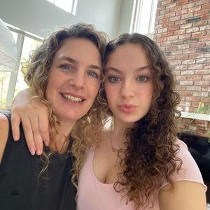 Meet your Posher, Shira